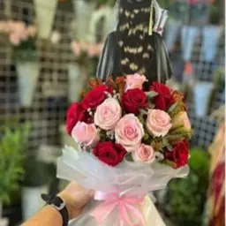 باقة تنسيق الخريجة الجميلة